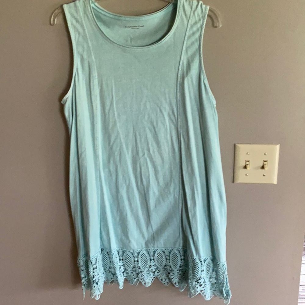 Embroidered Lace Hem Tee